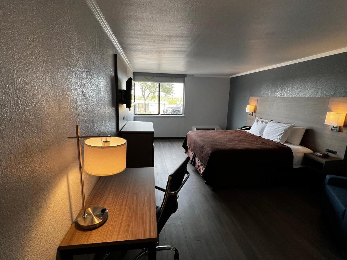 Super 8 By Wyndham Fort Worth Entertainment District エクステリア 写真