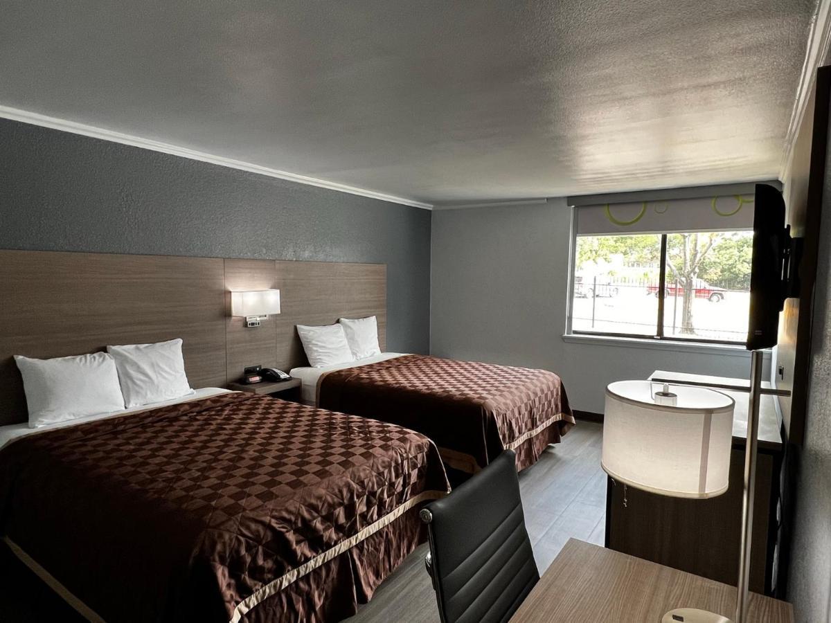 Super 8 By Wyndham Fort Worth Entertainment District エクステリア 写真