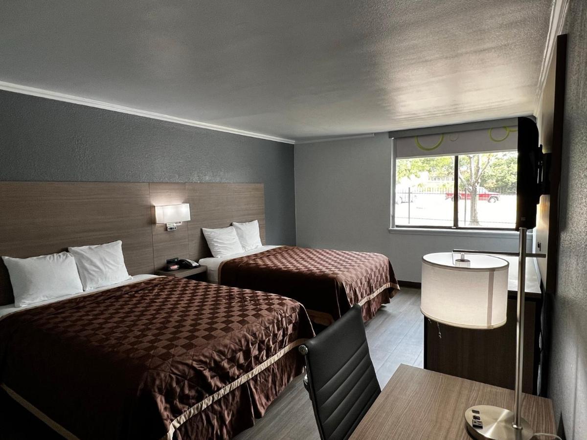 Super 8 By Wyndham Fort Worth Entertainment District エクステリア 写真